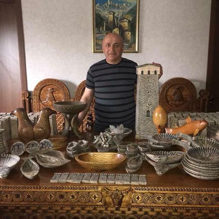 Guesthouse Besarion Ушґулі Екстер'єр фото